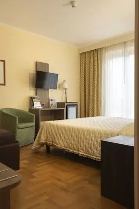 Standard Tek Büyük Yataklı Oda, Avlu Manzaralı
