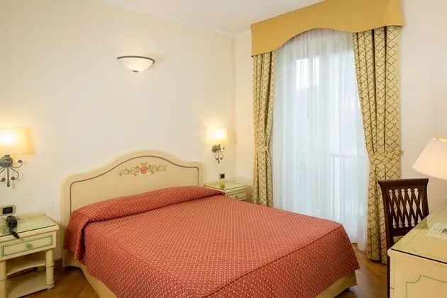 Standard Tek Büyük Yataklı Oda, Avlu Manzaralı