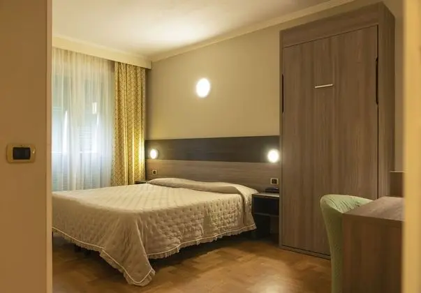 Superior Tek Büyük Yataklı Oda, Bahçe Manzaralı