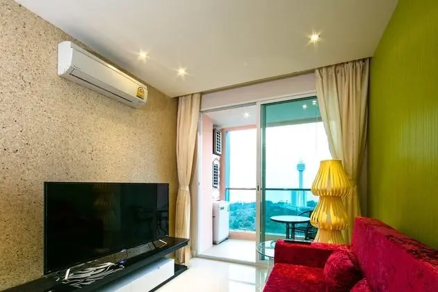 1-Bedroom Condo with Pool View