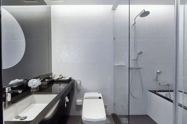 Deluxe Corner with Sea View
