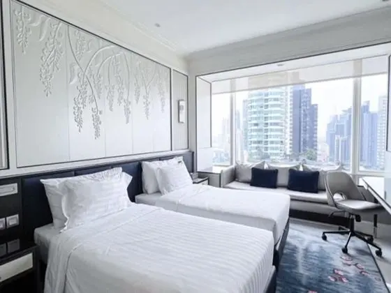 Signature Connecting Room