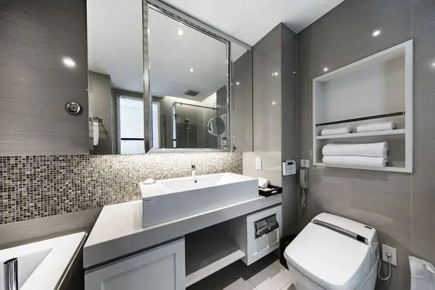 Deluxe Family Connecting Room