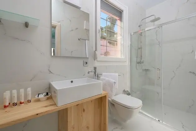 Design Villa, 4 Yatak Odası, Kişiye Özel Havuzlu, Deniz Manzaralı