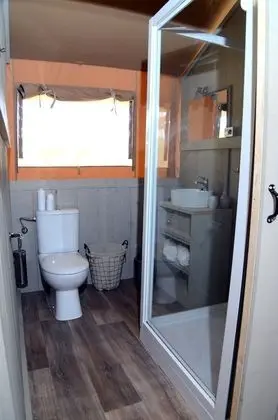 Family Çadır, 2 Yatak Odası, Havuz Manzaralı