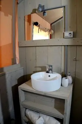 Family Çadır, 2 Yatak Odası, Havuz Manzaralı