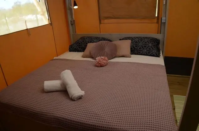 Luxury Çadır, 2 Yatak Odası, Sıcak Su Havuzu, Havuz Manzaralı