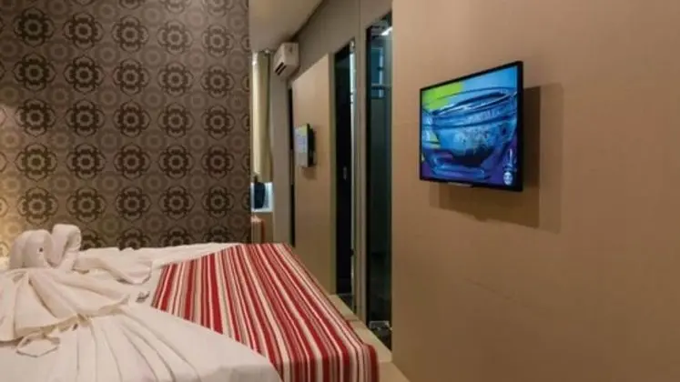 Luxury Tek Büyük Yataklı Oda