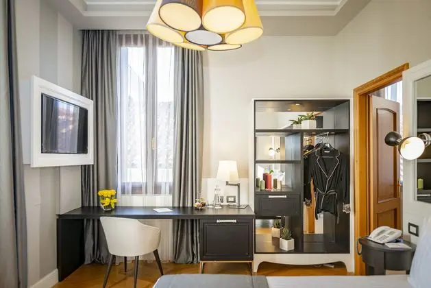 1 Çift Kişilik Veya 2 Tek Kişilik Yatak Superior