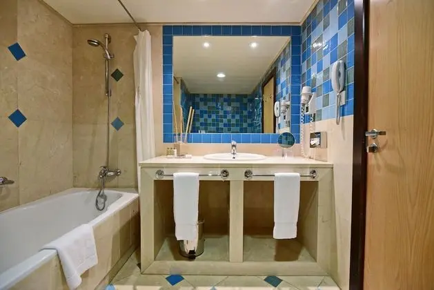 Classic Tek Büyük veya İki Ayrı Yataklı Oda, Resort Manzaralı