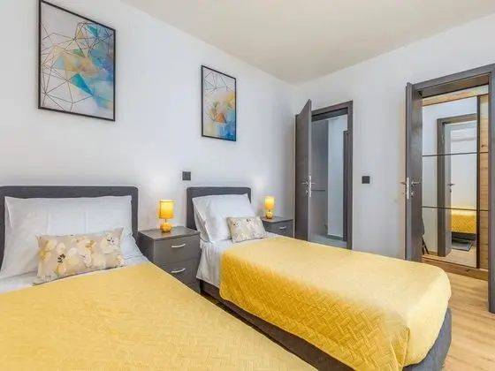 Villa, Birden Çok Yatak Odası, Şömine