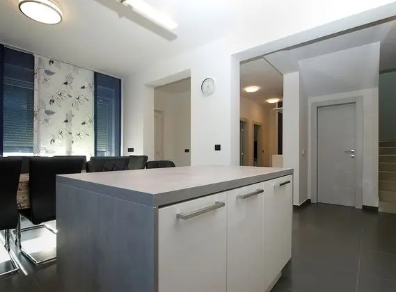 Villa, Birden Çok Yatak Odası, Şömine