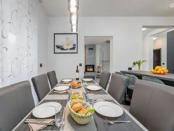 Villa, Birden Çok Yatak Odası, Şömine