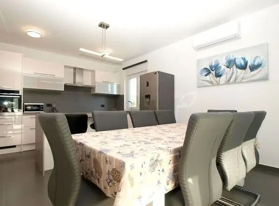 Villa, Birden Çok Yatak Odası, Şömine