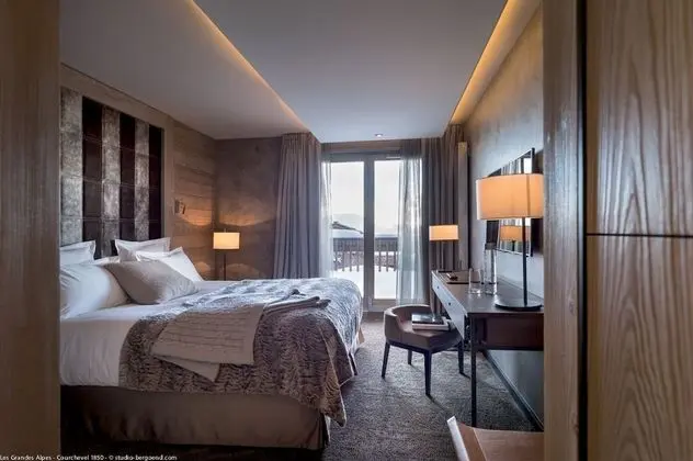 Deluxe Tek Büyük Yataklı Oda