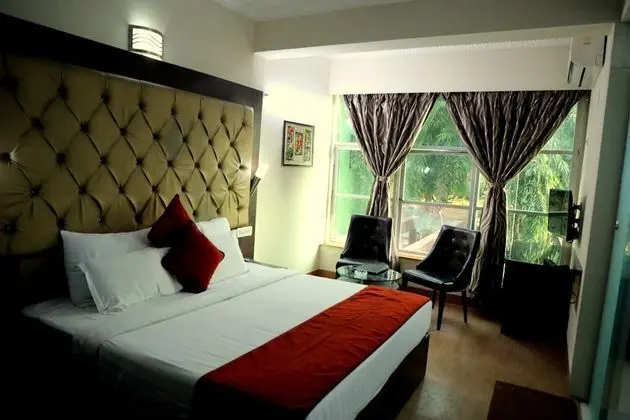 Honeymoon Tek Büyük Yataklı Oda