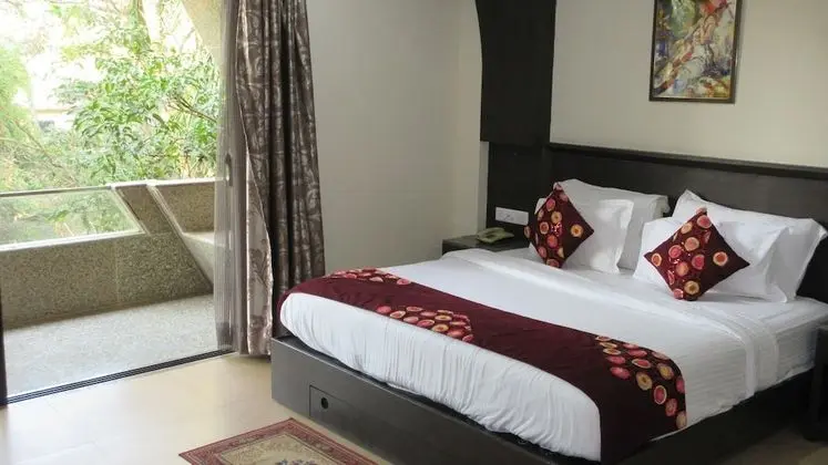 Honeymoon Tek Büyük Yataklı Oda