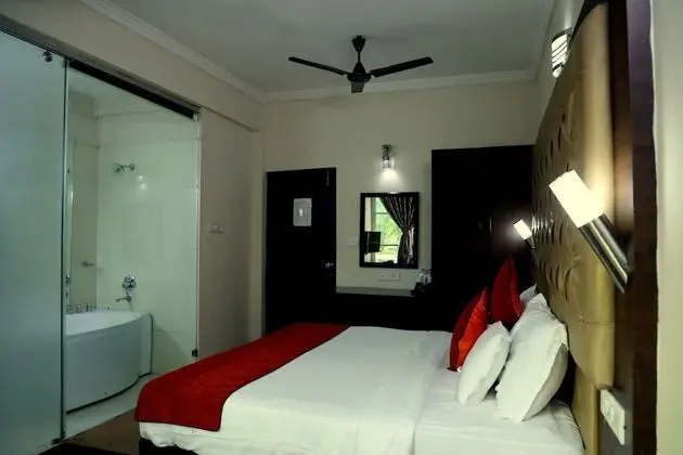 Honeymoon Tek Büyük Yataklı Oda