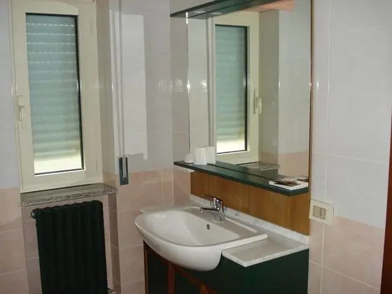 Tek Büyük Yataklı Oda, Dağ Manzaralı