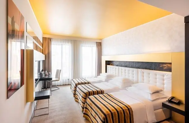 Classic Tek Büyük veya İki Ayrı Yataklı Oda (with Extra Bed )