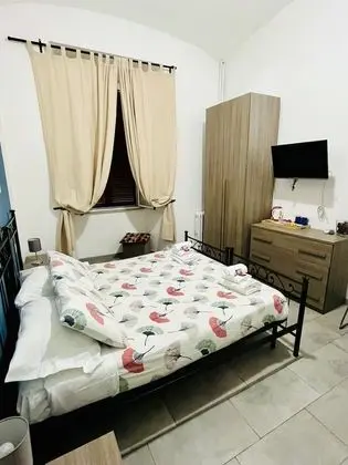 Tek Büyük veya İki Ayrı Yataklı Oda (Livia)