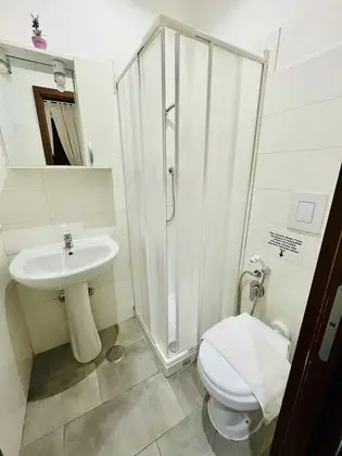 Tek Büyük veya İki Ayrı Yataklı Oda (Vittoria)