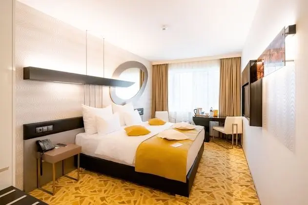 Deluxe Tek Büyük veya İki Ayrı Yataklı Oda
