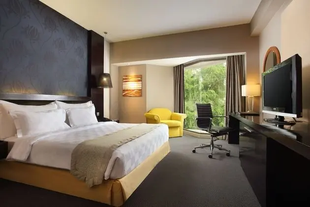 EXP - Executive Suite