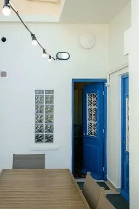Ev