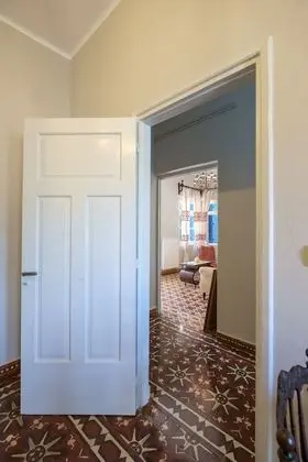 Ev