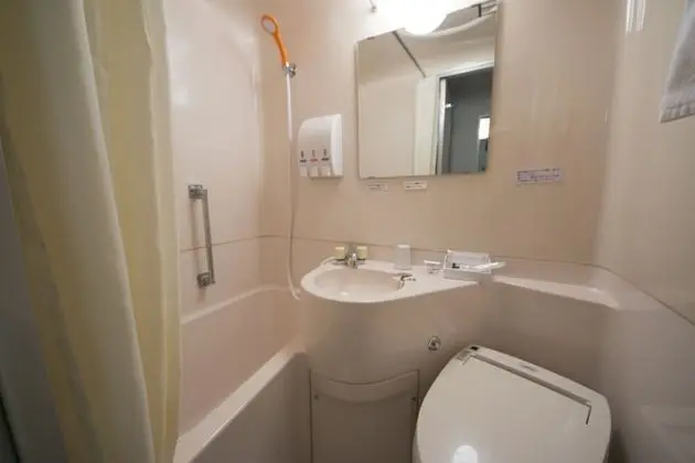 Tek Kişilik Oda, Sigara İçilebilir