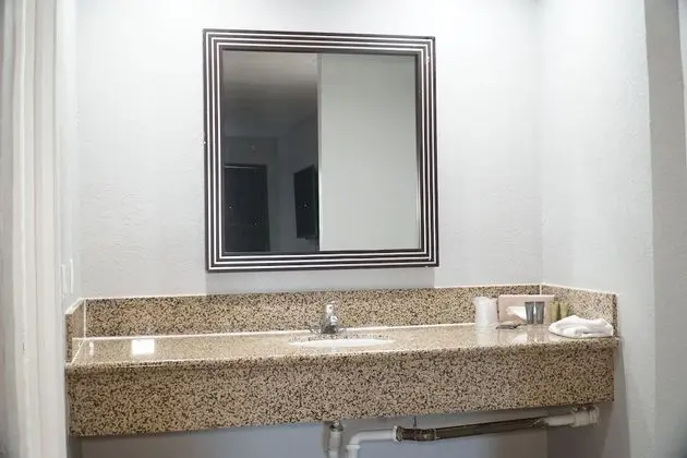 Tek Büyük Yataklı Oda, 2 Yatak Odası