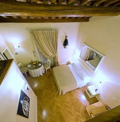 Deluxe Apartment with Fiesole's Hills View for 4 people