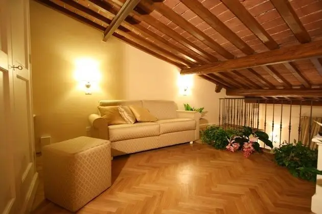 Deluxe Apartment with Fiesole's Hills View for 4 people