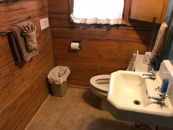 Traditional Kulübe (1)