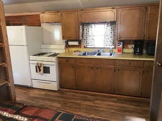 Traditional Kulübe (1)