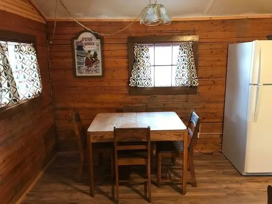 Traditional Kulübe (1)