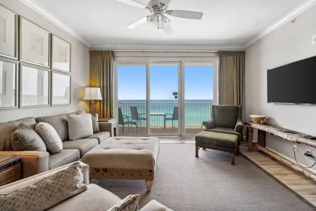 Daire (Grandview East 903 (3/2))