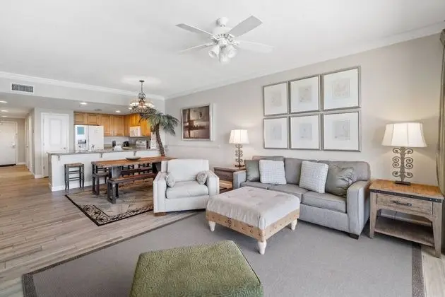 Daire (Grandview East 903 (3/2))