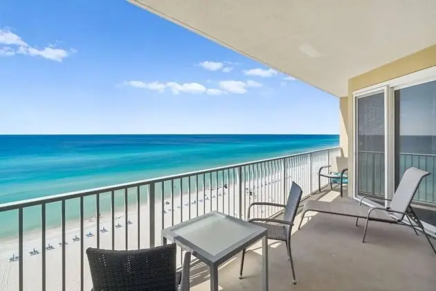 Daire (Grandview East 903 (3/2))
