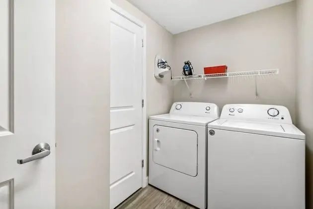 Daire (Grandview East 903 (3/2))