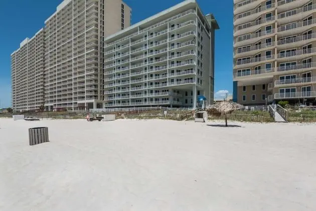 Daire (Grandview East 903 (3/2))