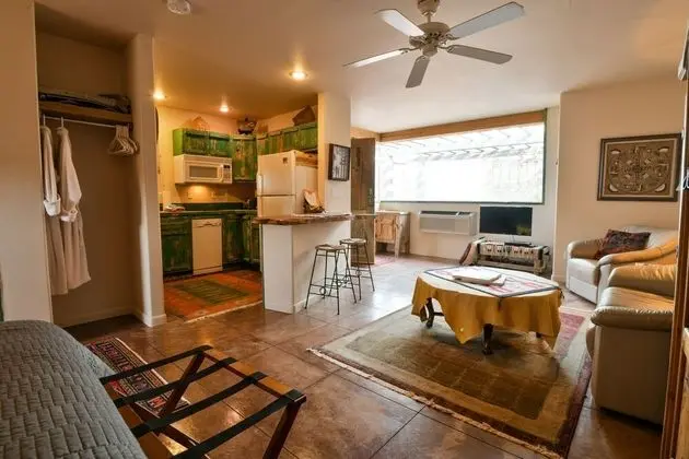 Ev, 1 Büyük (Queen) Boy Yatak, Mutfak, Dağ Manzaralı (Grandview Studio)