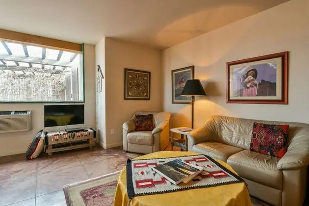 Ev, 1 Büyük (Queen) Boy Yatak, Mutfak, Dağ Manzaralı (Grandview Studio)