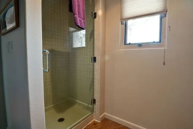 Ev, 1 Büyük (Queen) Boy Yatak, Mutfak, Dağ Manzaralı (Grandview Studio)