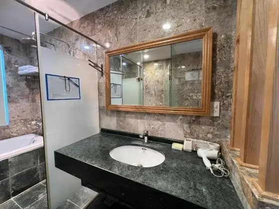 Superior Tek Büyük Yataklı Oda