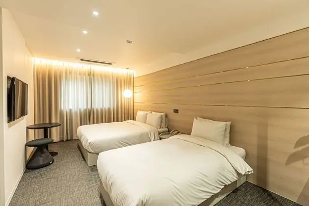 Deluxe Family Twin Room