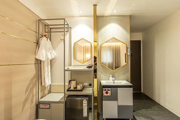 Deluxe Family Twin Room