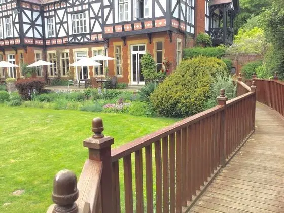 Log Cabin, Accessible Double