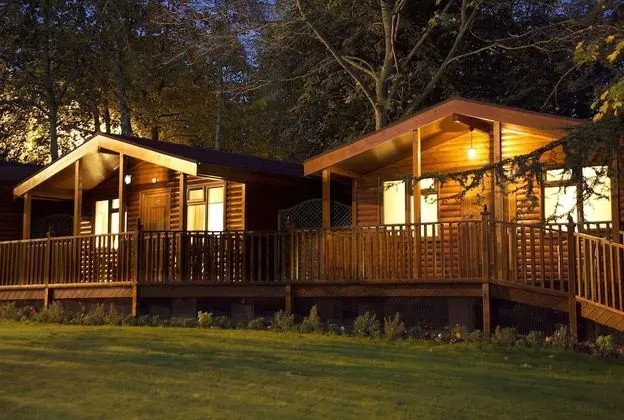 Log Cabin, Accessible Double